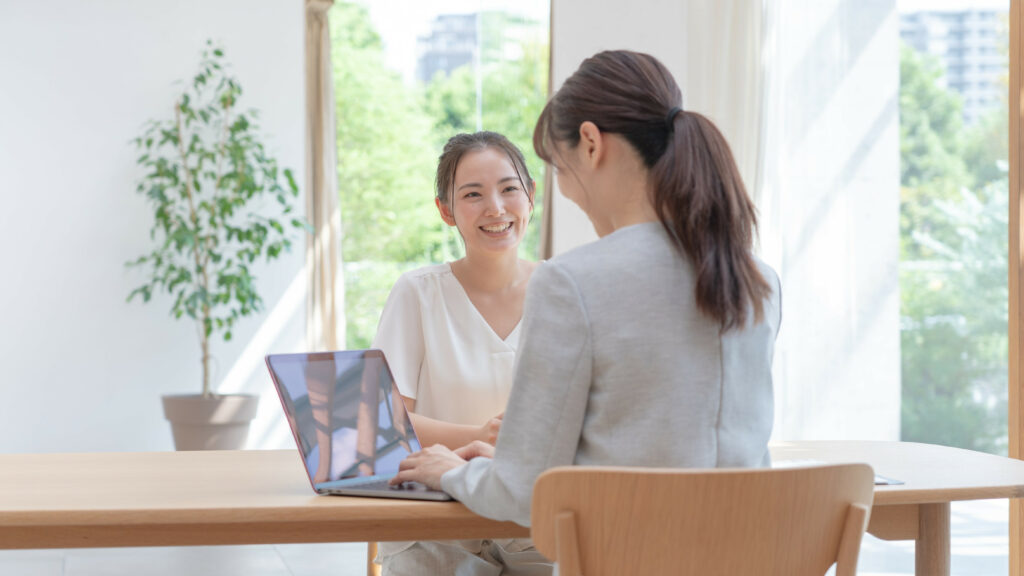 カウンセリングを受けている女性